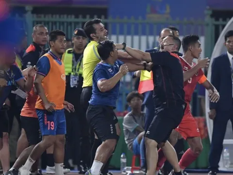 Fan Thái Lan yêu cầu cả đội U22 phải xin lỗi vì đánh nhau, làm xấu hình ảnh bóng đá nước nhà ở chung kết SEA Games 32