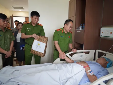 Thiếu tá Công an bị thương trong vụ bắt cóc trẻ em, đòi 15 tỷ tiền chuộc ở Long Biên