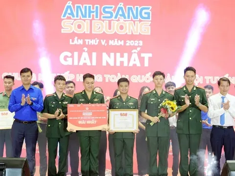 5 chàng trai chiến thắng chung kết Ánh sáng soi đường 2023