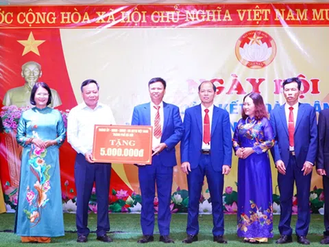 Phó Bí thư Thành ủy Hà Nội Nguyễn Văn Phong dự Ngày hội Đại đoàn kết tại huyện Phú Xuyên