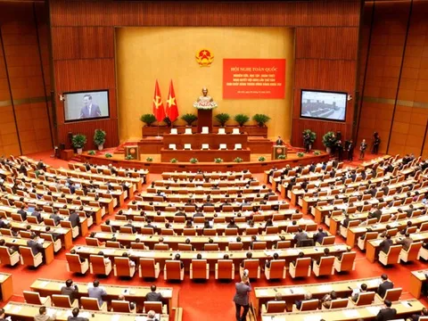 Hội nghị toàn quốc nghiên cứu, học tập, quán triệt Nghị quyết Trung ương Tám, khóa XIII
