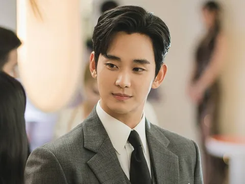 Bê bối Kim Soo-hyun hẹn hò diễn viên vị thành niên: 'Ông hoàng cát-sê' tiêu tan?