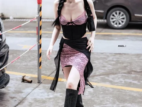 Lên thẳng hot search xứ Trung vì diện đồ ren sexy đi làm, Ngu Thư Hân liệu có đáng bị chỉ trích?
