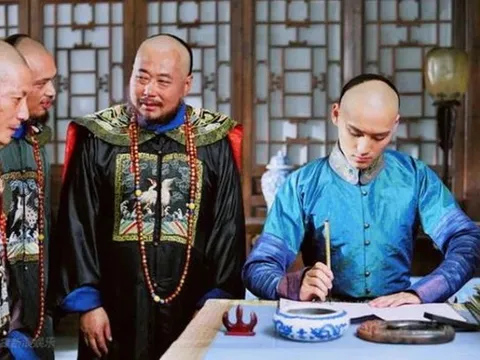 Hoàng đế Khang Hi dạy con nghiêm khắc như nào?