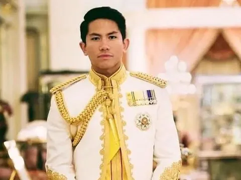 Lộ nguồn gốc đôi giày giá 17 triệu USD bị đồn của Hoàng tử Brunei sang Việt Nam tuyển vợ