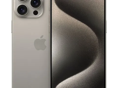 Trên tay iPhone 15 Pro và iPhone 15 Pro Max: Nhẹ hơn rõ rệt, viền mỏng hơn đáng kể, màu Titan mới lạ