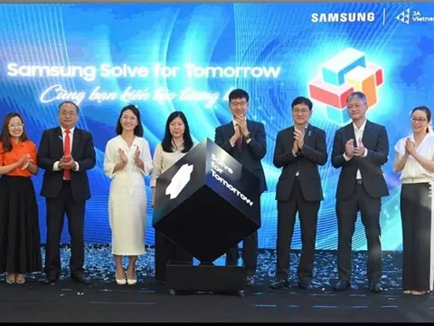 Khởi động tham dự Cuộc thi Samsung Solve for Tomorrow 2025 ở miền Trung