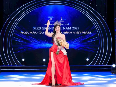 Người đẹp Nguyễn Thị Thưa đăng quang Hoa hậu Quý bà Hòa bình Việt Nam 2025
