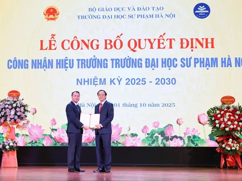 Công bố quyết định công nhận Hiệu trưởng Trường ĐHSP Hà Nội nhiệm kỳ 2025-2030