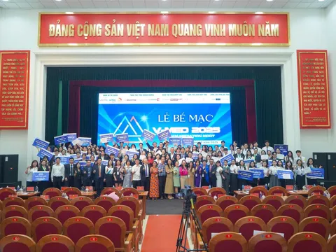Tổ chức thành công Cuộc thi hòa giải thương mại Việt Nam - V-MED 2025