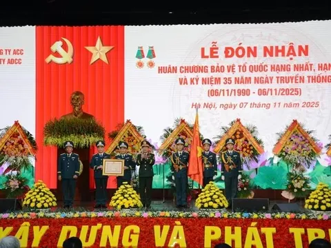 Tổng công ty ACC và Công ty ADCC kỷ niệm 35 năm Ngày truyền thống, đón nhận Huân chương Bảo vệ Tổ quốc