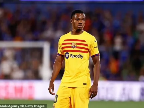 Chuyển nhượng MU: Quỷ đỏ “săn” sao Barca, bất ngờ mở đường cho Mason Greenwood