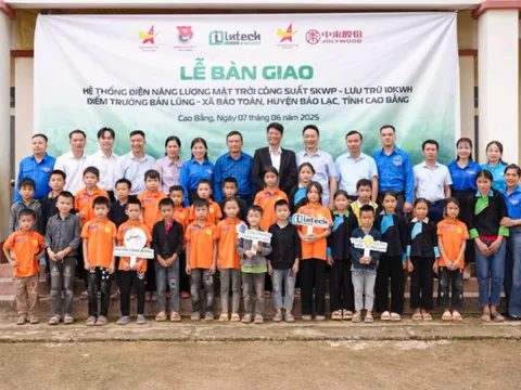 Intech Solar thắp sáng ước mơ học đường vùng núi Cao Bằng bằng nguồn điện Xanh