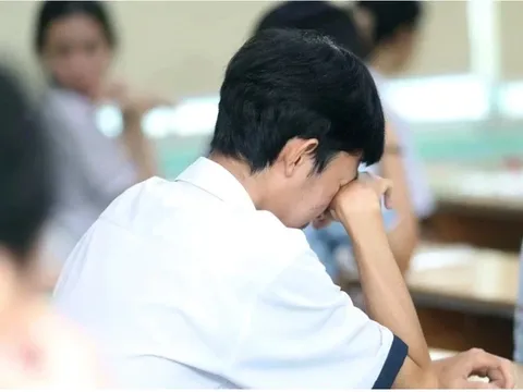 Điểm toán "hủy diệt" giấc mơ đại học: Gần 340 thí sinh điểm cao dừng bước