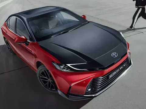 Toyota Camry thể thao hơn với phiên bản Sprint Edition