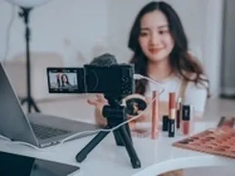 Livestream bán hàng phải xác thực danh tính, cấm thông tin gian dối