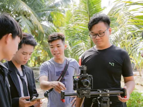 Đánh đổi tâm hồn nghệ sĩ để học tư duy kinh doanh – Hành trình phát triển trưởng thành của nhiếp ảnh gia Minh Trí