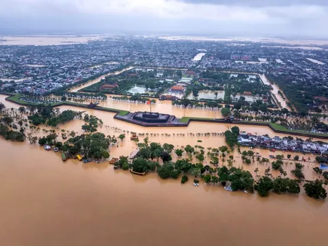 Bạch Mã (Huế) hứng chịu một trong những trận mưa lớn nhất lịch sử thế giới