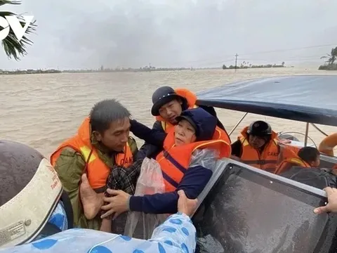 Bộ Chính trị lập 5 đoàn công tác chỉ đạo khắc phục hậu quả mưa lũ