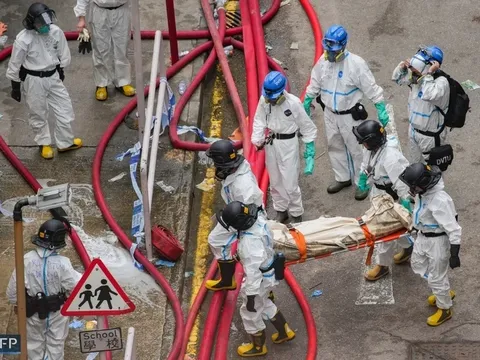 Tìm kiếm 4/7 tòa nhà bị cháy, Hong Kong ghi nhận 146 người thiệt mạng