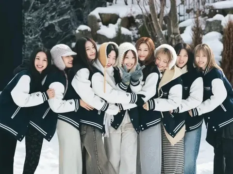 Nhóm TWICE bị xâm phạm đời tư nghiêm trọng, công ty quản lý ra thông báo khẩn