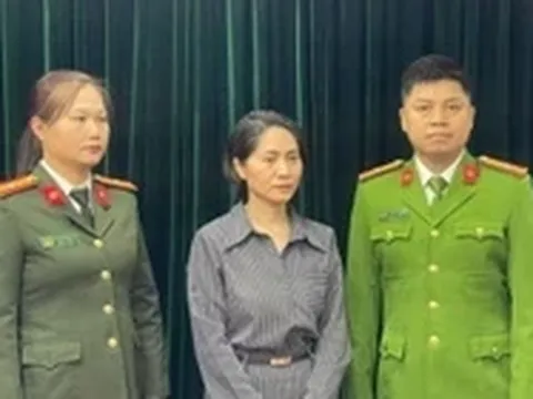 Bắt giám đốc công ty tổ chức chương trình 'Về đây bốn cánh chim trời'