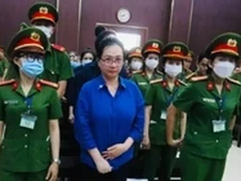 Tổ chức định giá 2 chiếc túi Hermès bạch tạng của bà Trương Mỹ Lan