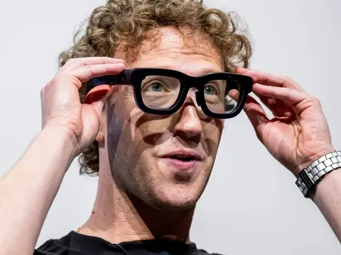 Ai đang xem cảnh lột đồ, quan hệ tình dục qua kính AI của Zuckerberg?