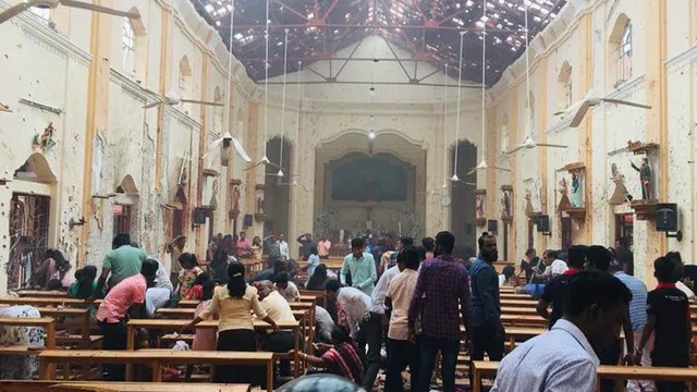 Live: Hiện trường một loạt vụ nổ khiến ít nhất 185 người thiệt mạng ở Sri Lanka