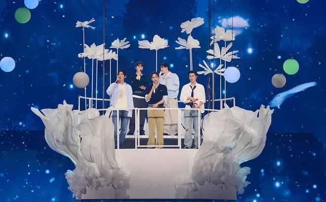 EXO 'vương giả trở lại': Concert thứ 6 cháy vé, khẳng định đẳng cấp Kpop